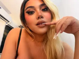 YoshiJenner shows